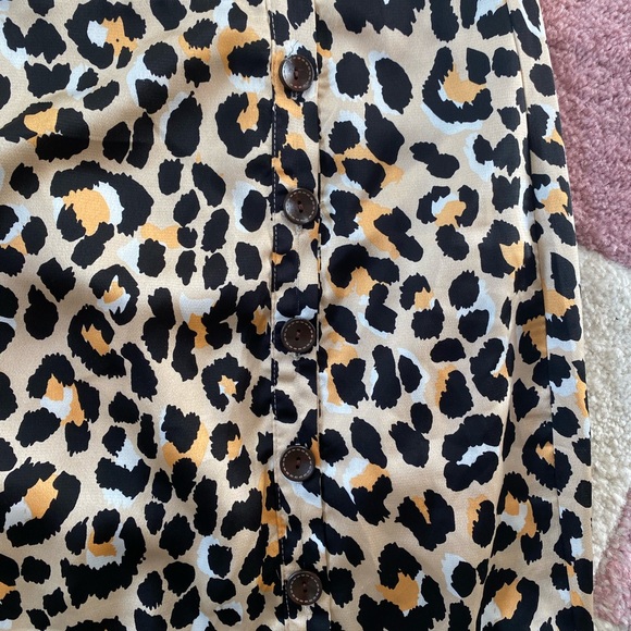 Xix Palms Leopard print button down skirt - Picture 2 of 3